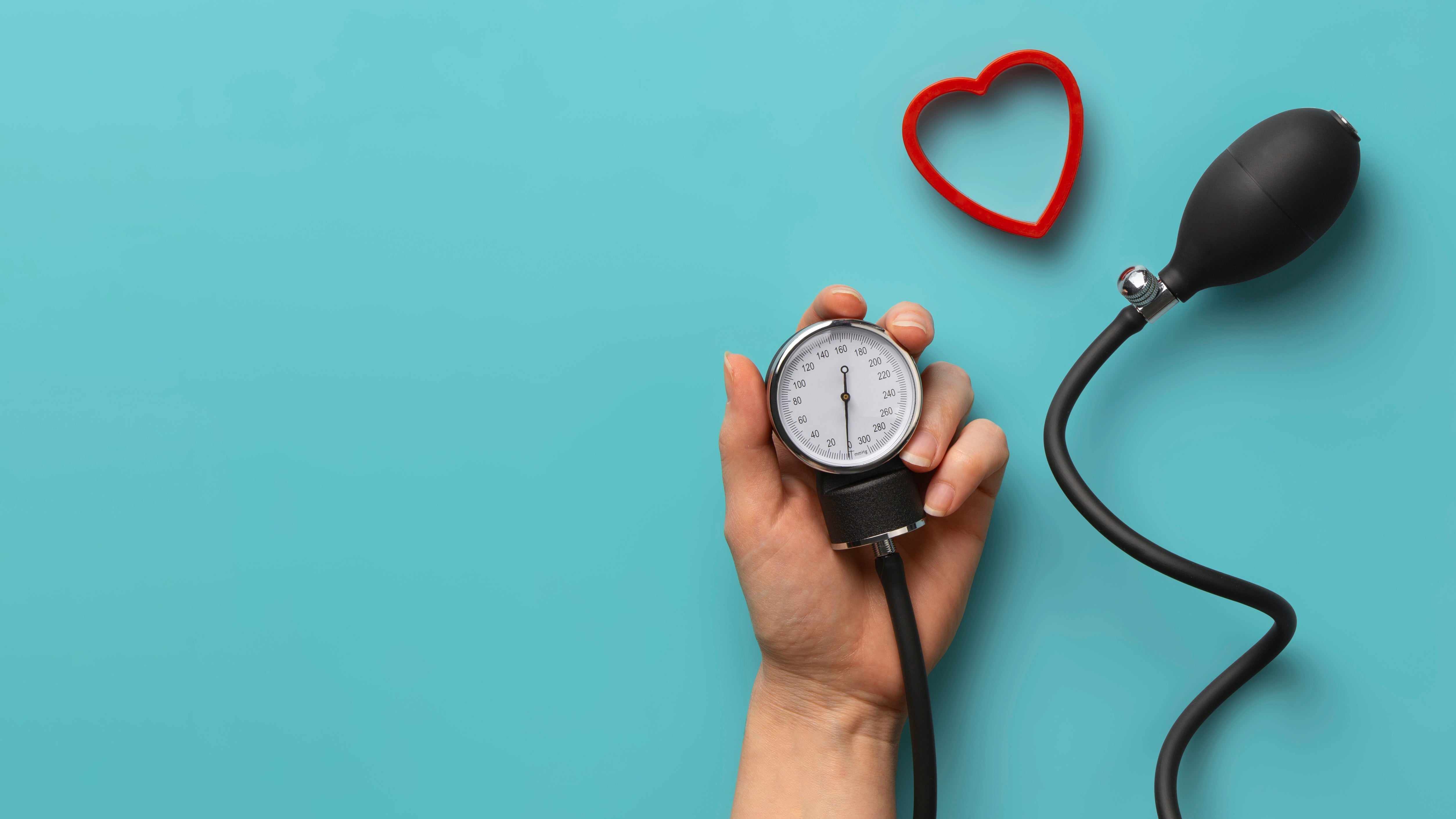 Pressione arteriosa e benessere cardiovascolare: il ruolo di Nattochinasi e Aglio